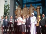Видео: Церемония посвящения статуй четырех великих святых
