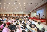 Особый 30-дневный семинар для 3600 представителей корейских родов