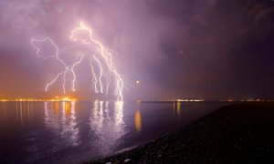 Обычно я пишу стихи в дороге...